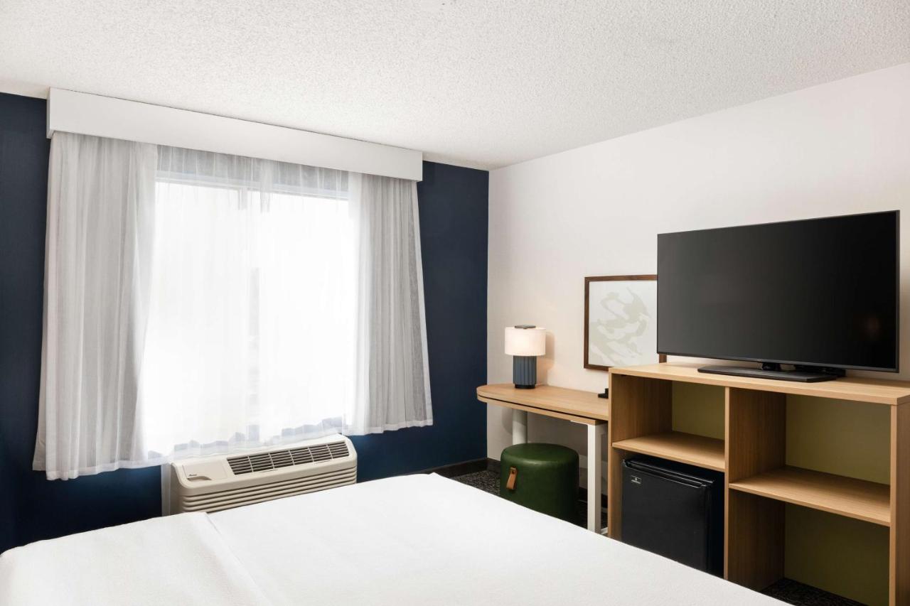 | Fairfield Inn & Suites by Marriott Salt Lake City Airport