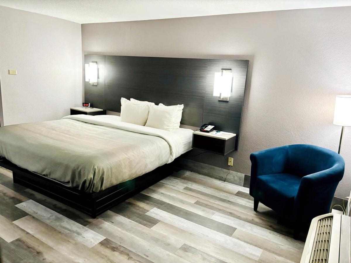 | Quality Inn Raynham - Taunton