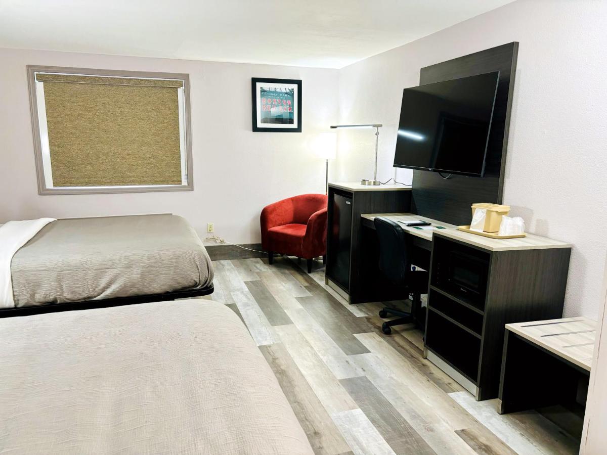 | Quality Inn Raynham - Taunton