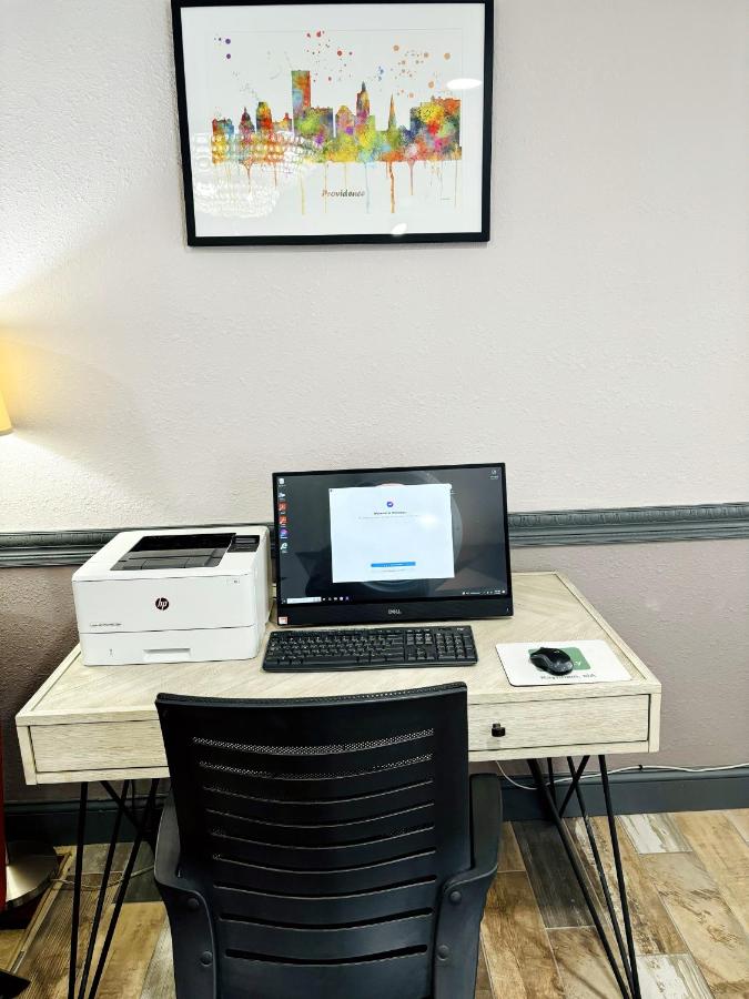 | Quality Inn Raynham - Taunton