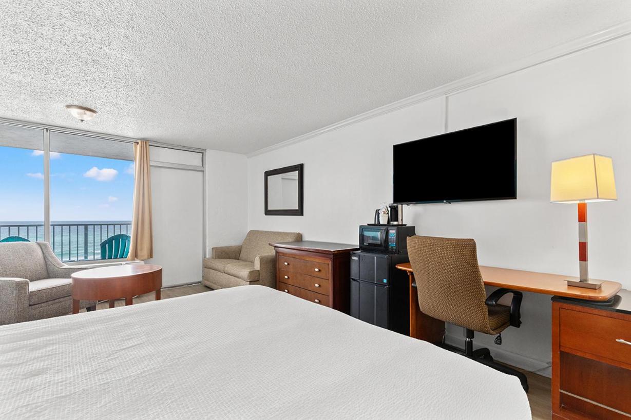 King Room at The Reef at Seahaven Beach Resorts