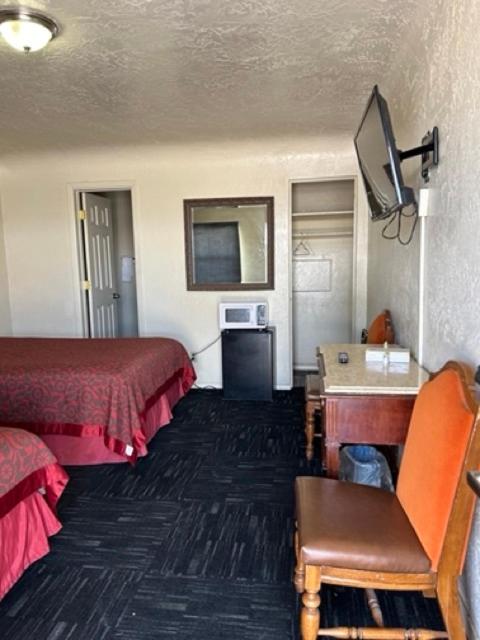 | Knights Inn Gallup Near University of New Mexico