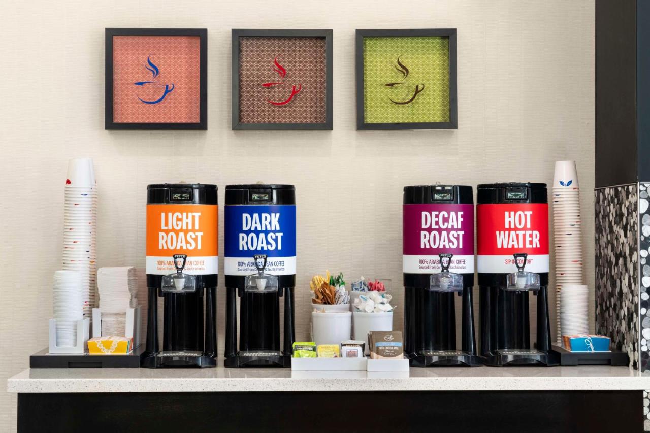 | Hampton Inn Stafford / Quantico-Aquia