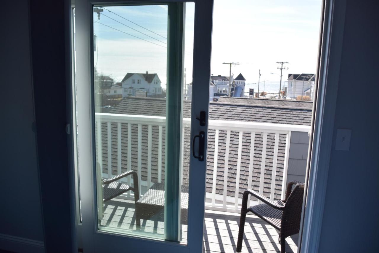 | Rhea's Inn by the Sea