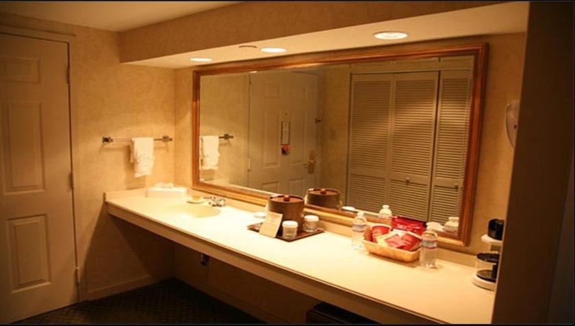  | The Inn at Reading Hotel & Conference Center