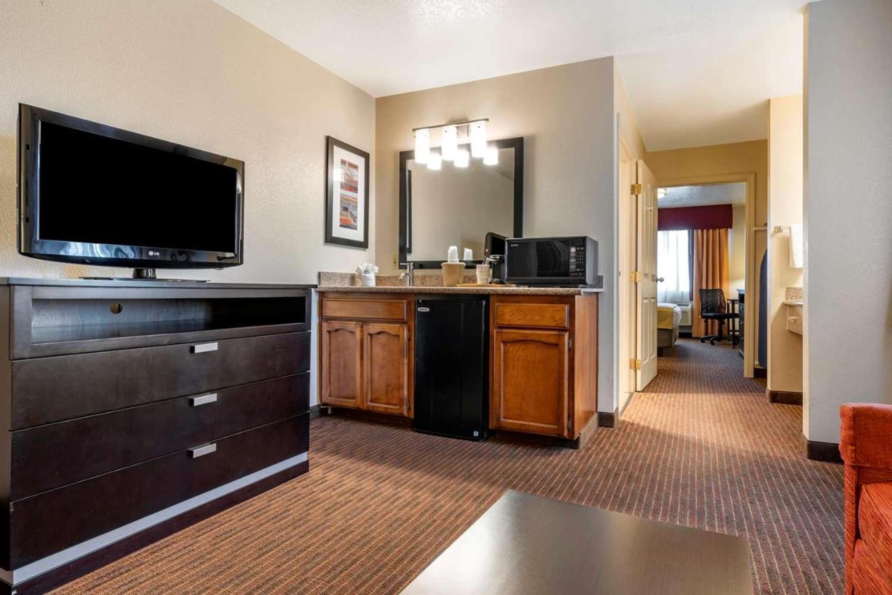 Room #24678615 at Best Western Luxury Inn