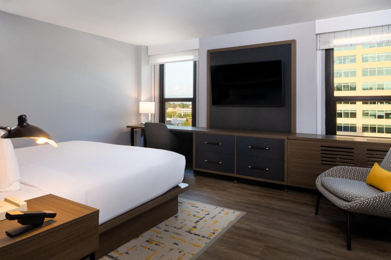 Deluxe King Room - Non-Smoking at Hotel Indigo Chattanooga - Downtown by IHG