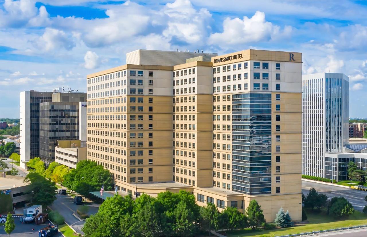 | Renaissance Chicago O'Hare Suites Hotel