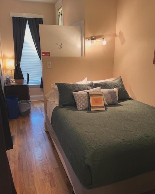 | Ray's Bucktown Bed and Breakfast