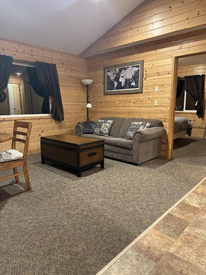 | Susitna River Lodging, Backwoods Cabins