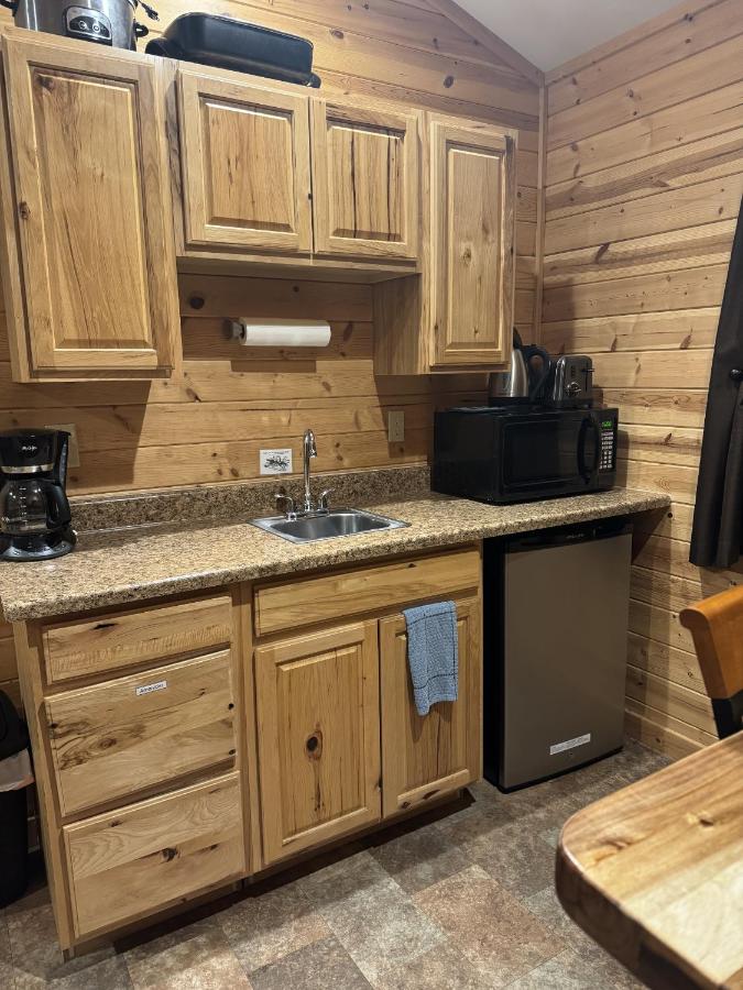 | Susitna River Lodging, Backwoods Cabins