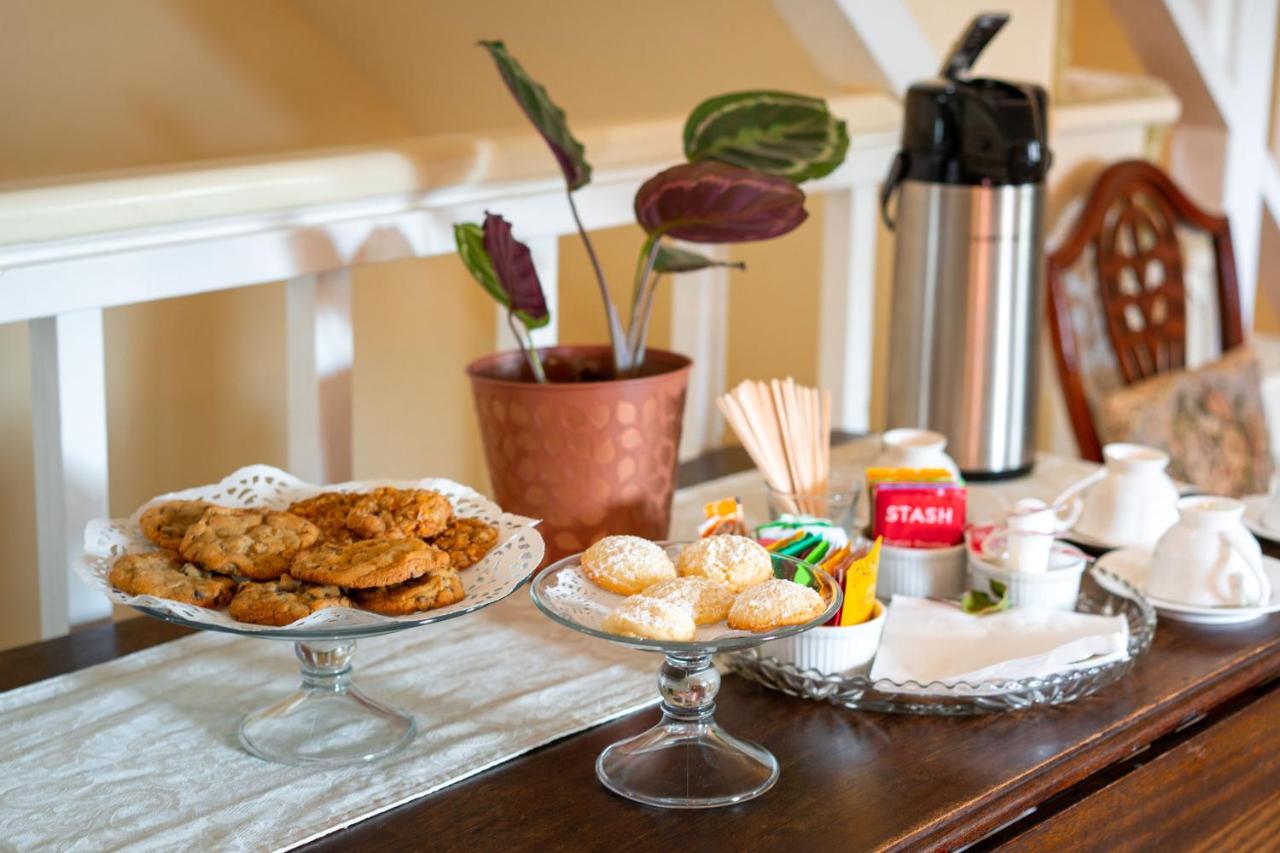  | Headlands Inn Bed and Breakfast