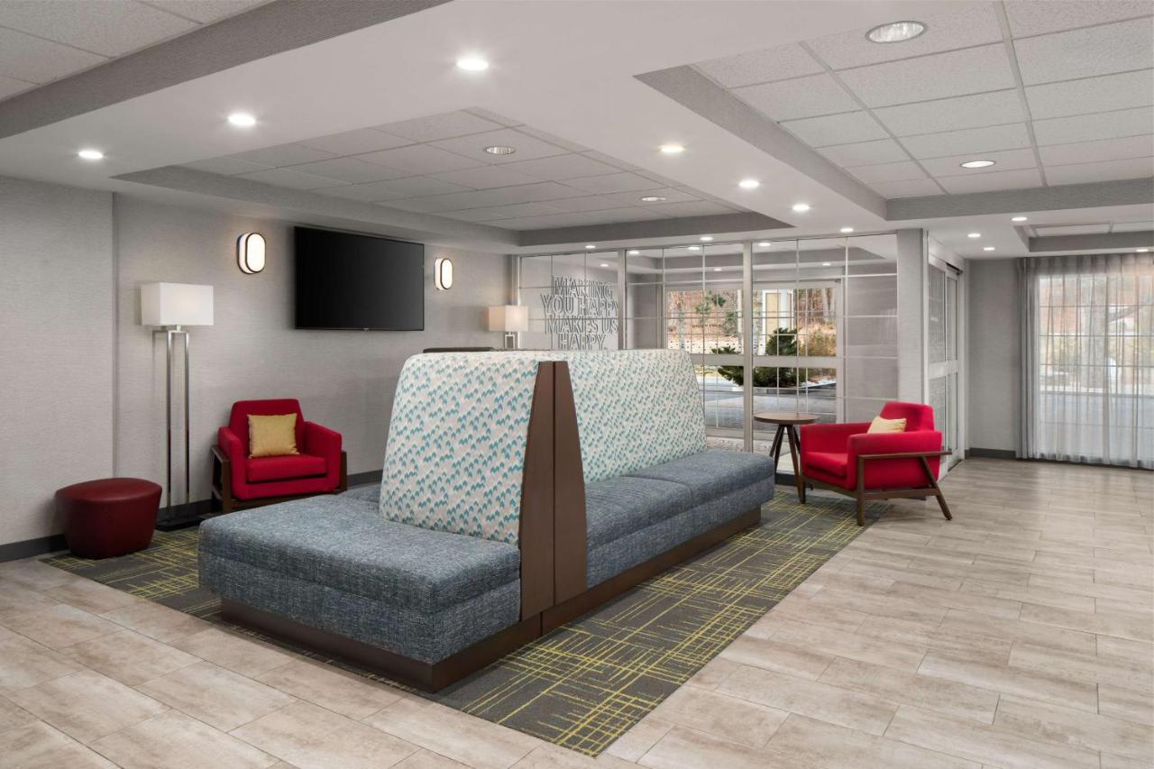 | Hampton Inn Sturbridge