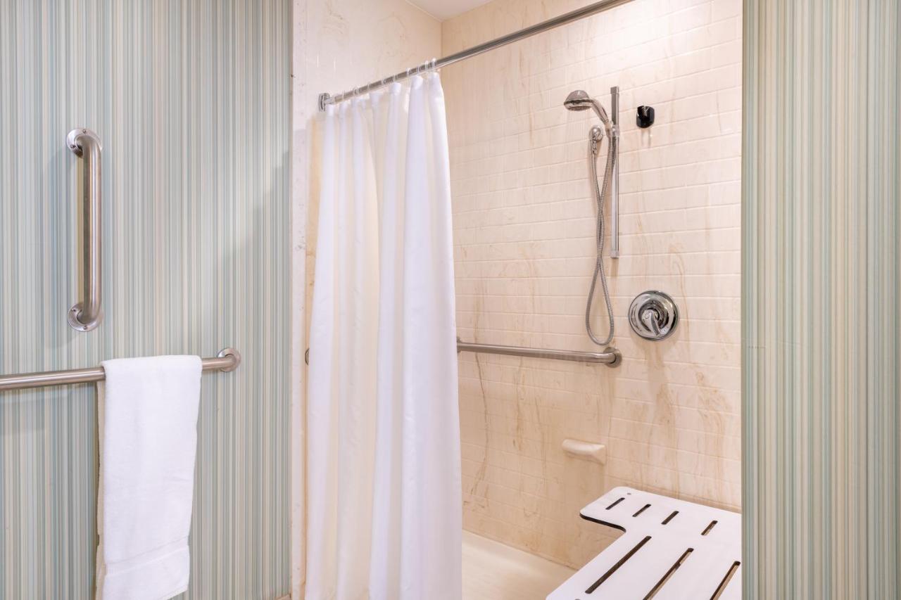 | Atlantic Oceanside Hotel & Conference Center