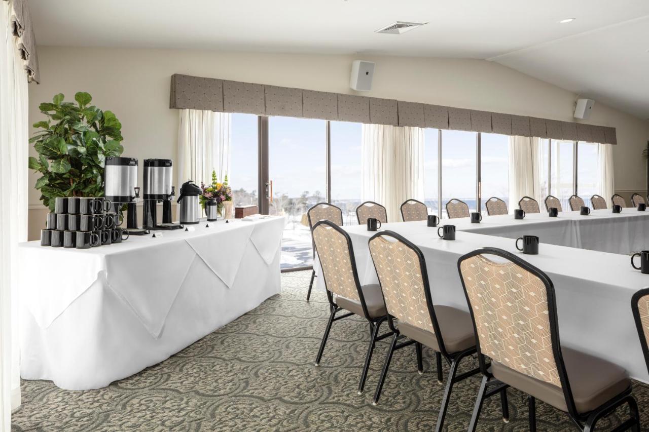 | Atlantic Oceanside Hotel & Conference Center