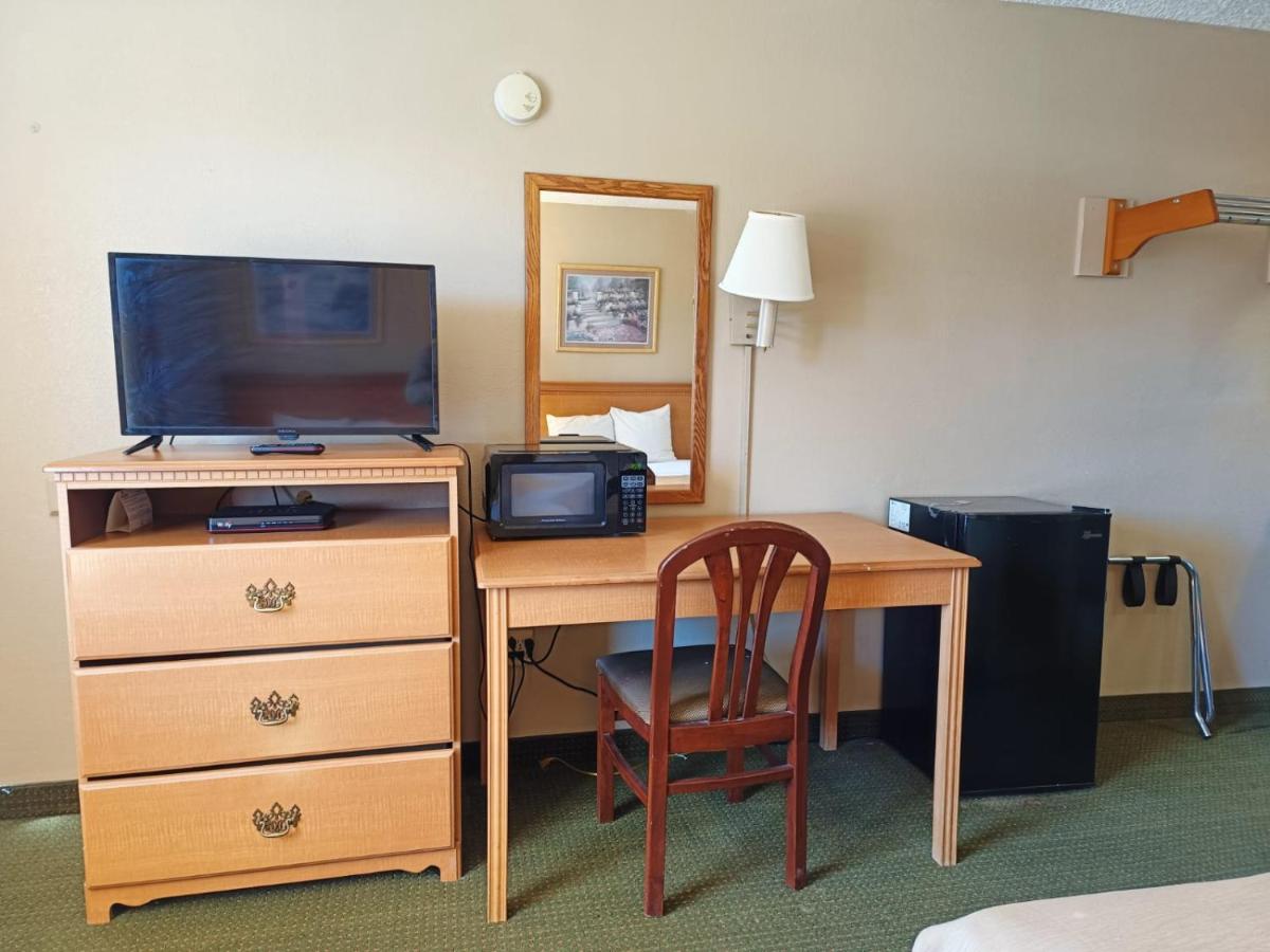 | Executive Inn Kilgore