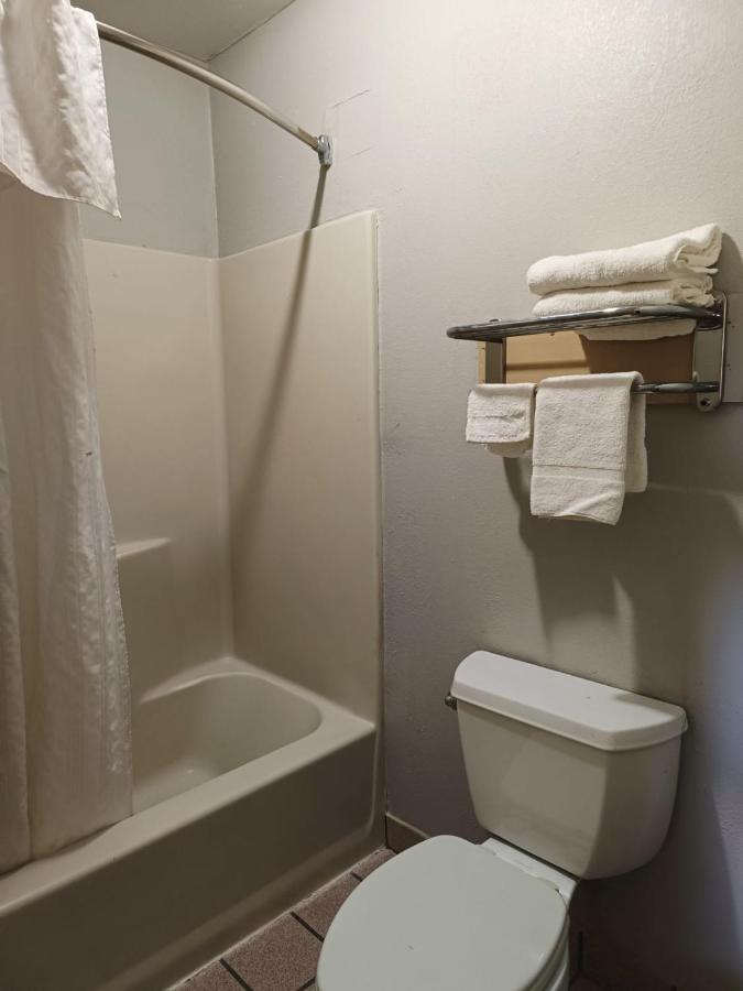 | Executive Inn Kilgore