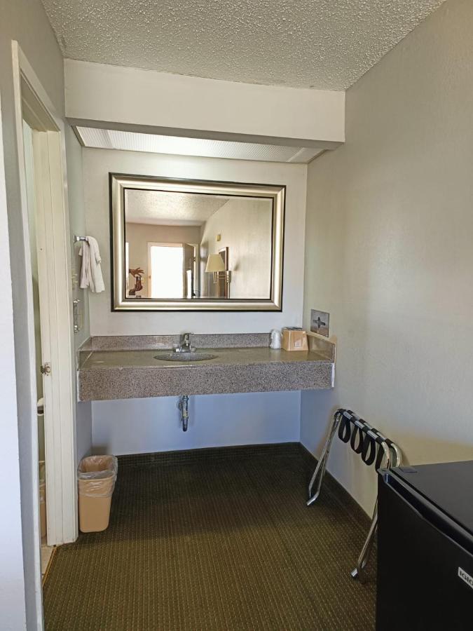 | Executive Inn Kilgore