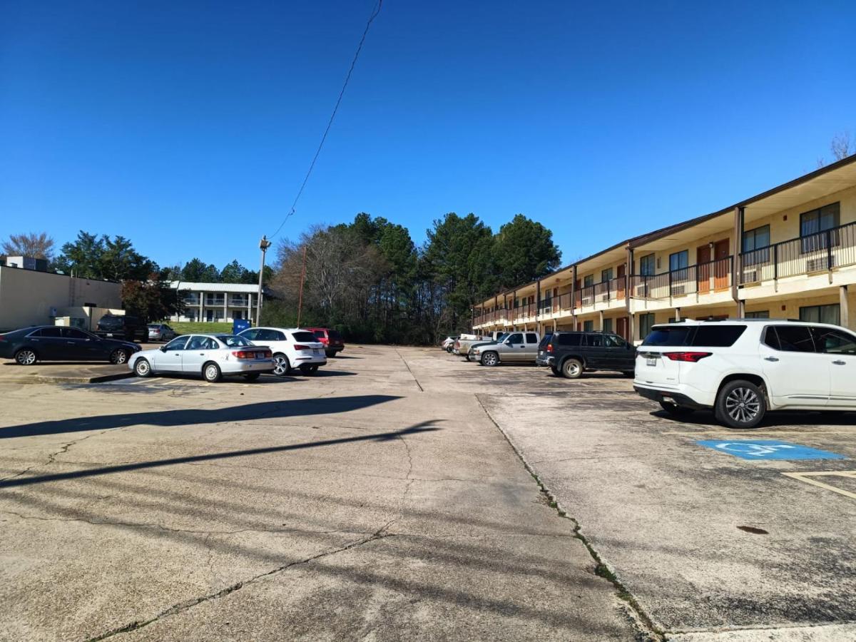 | Executive Inn Kilgore