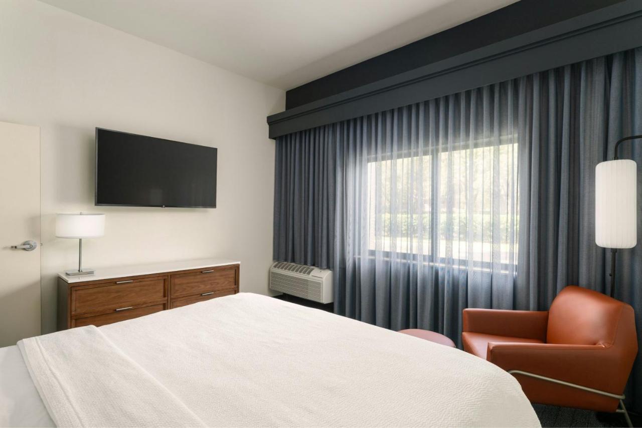  | Courtyard by Marriott Gainesville