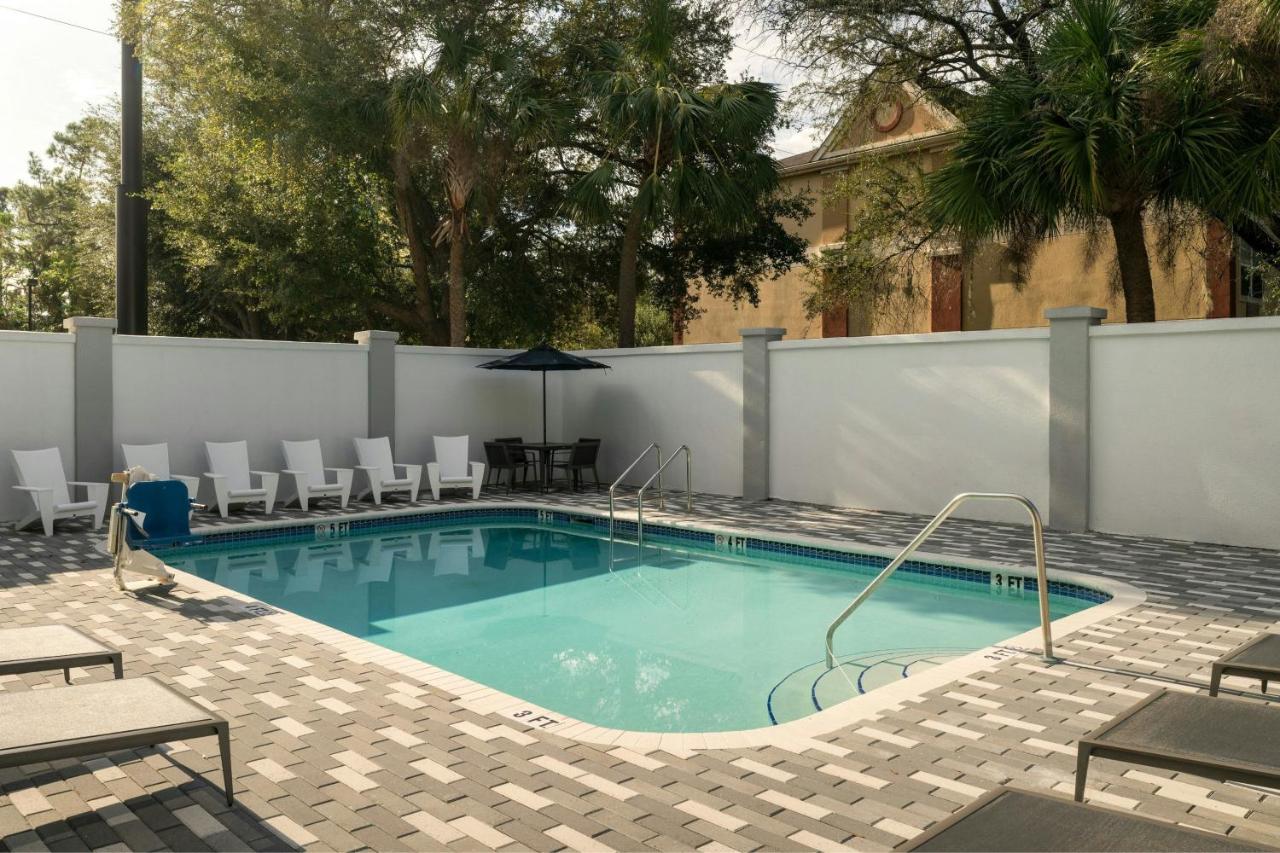  | Courtyard by Marriott Gainesville