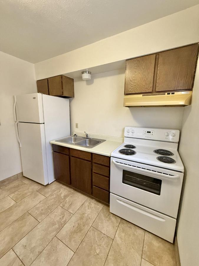 | Super 8 by Wyndham Salina/Scenic Hills Area