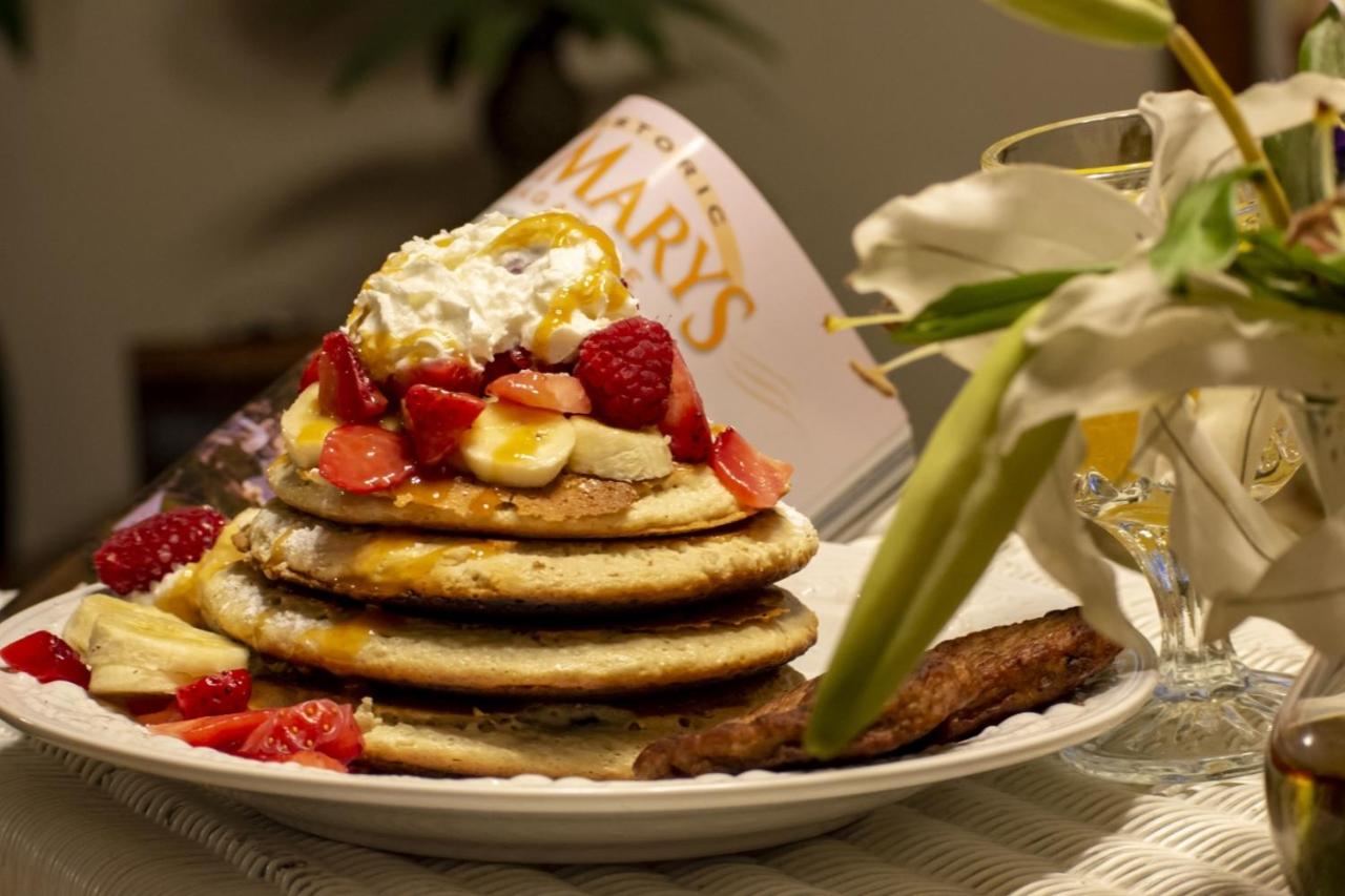 | Goodbread House Bed and Breakfast