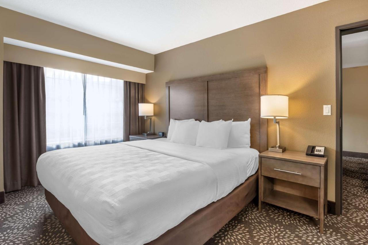 | Comfort Suites Columbia River