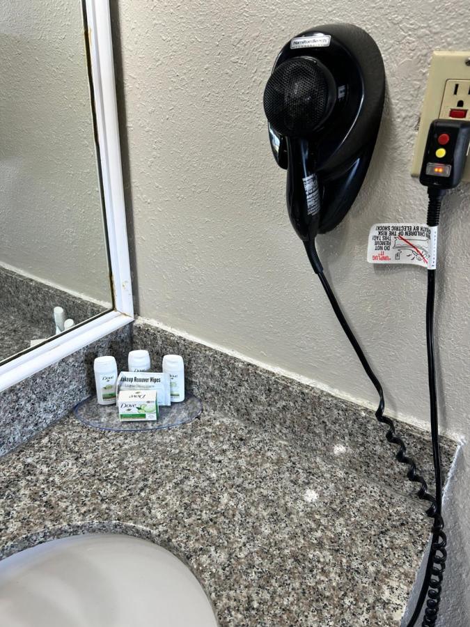 | Super 8 by Wyndham Ocala I-75