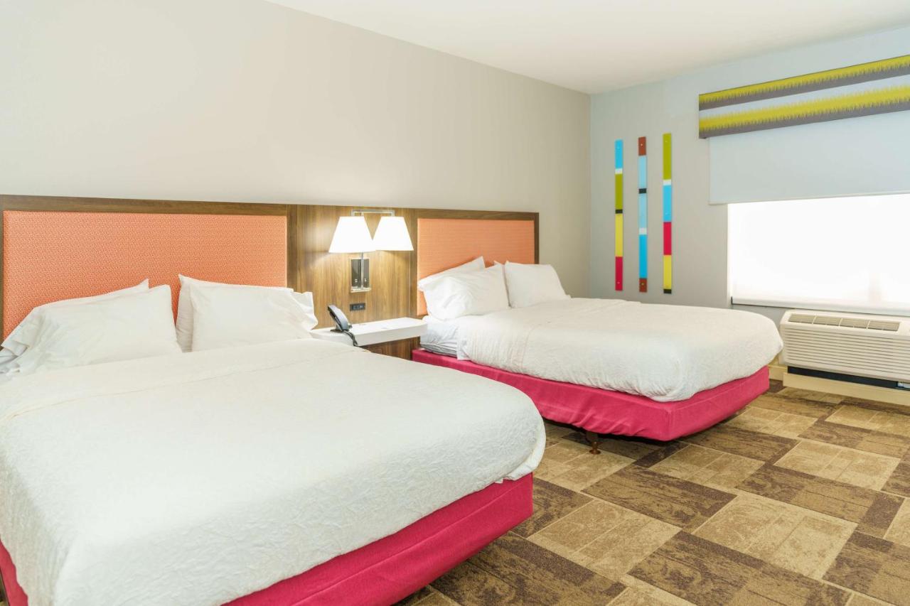 Queen Room with Two Queen Beds - Disability Access/Non-Smoking at Hampton Inn Garden City