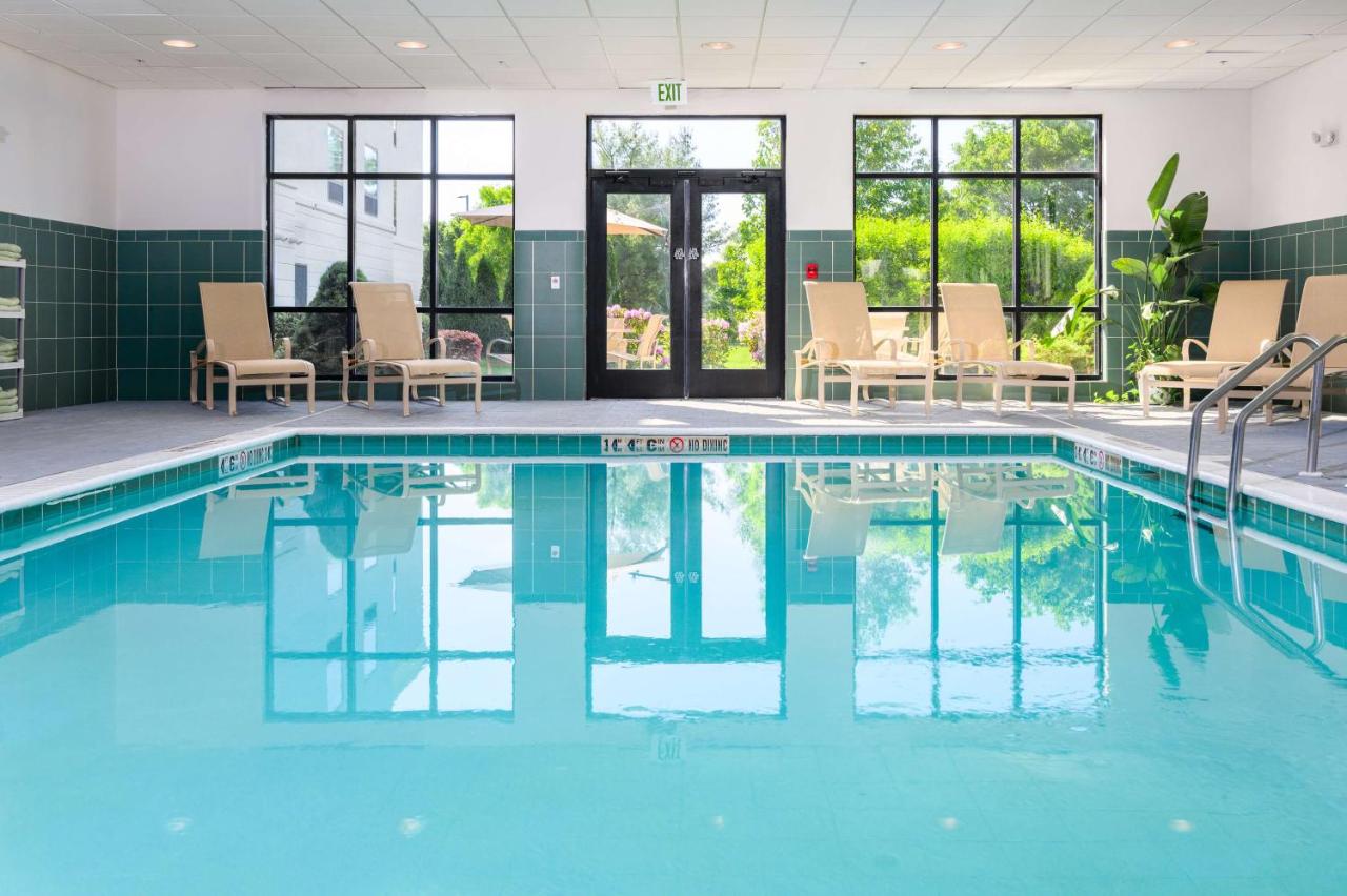  | Hampton Inn & Suites Hartford-Manchester