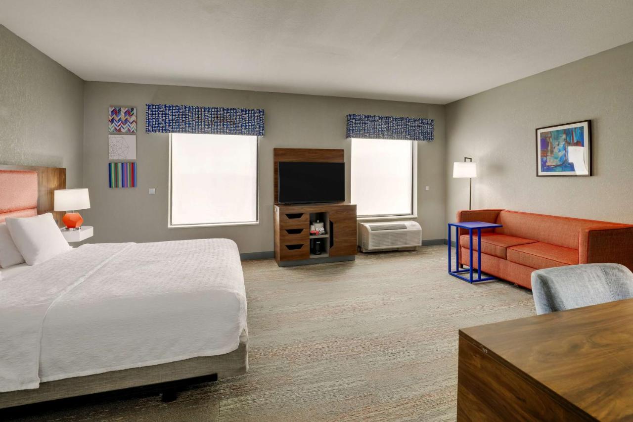 | Hampton Inn & Suites St. Louis - Edwardsville