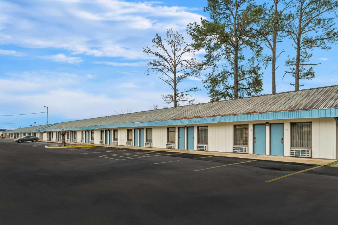  | OYO Hotel Brookhaven MS - I-55