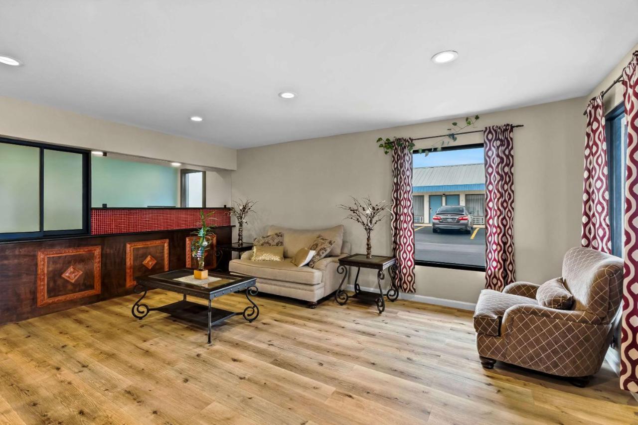  | OYO Hotel Brookhaven MS - I-55