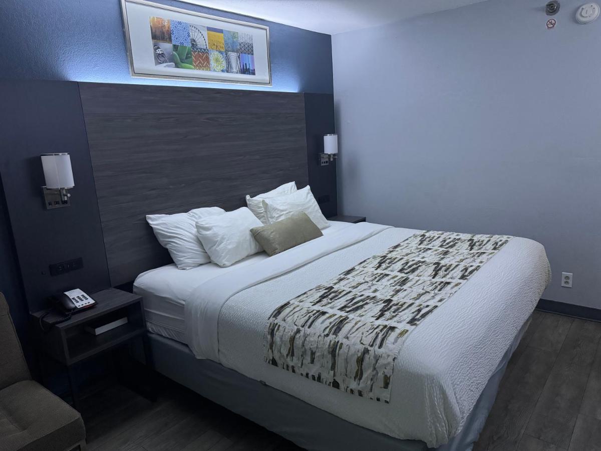 King Room - Non-Smoking at Baymont By Wyndham Dayton North