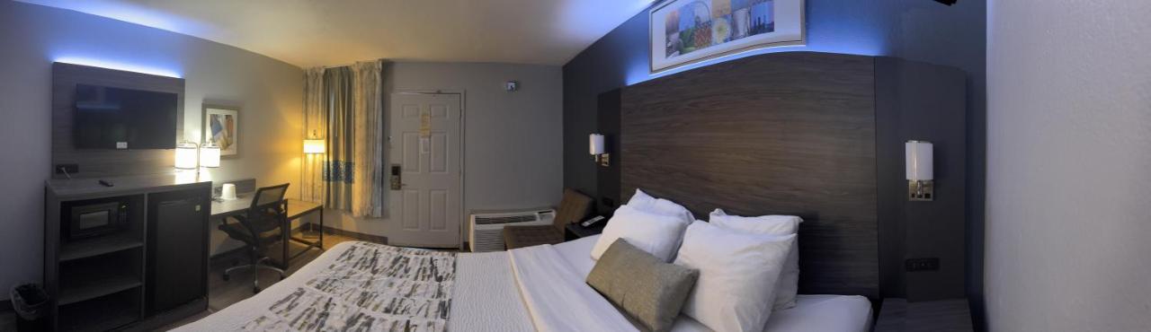 King Room - Non-Smoking at Baymont By Wyndham Dayton North