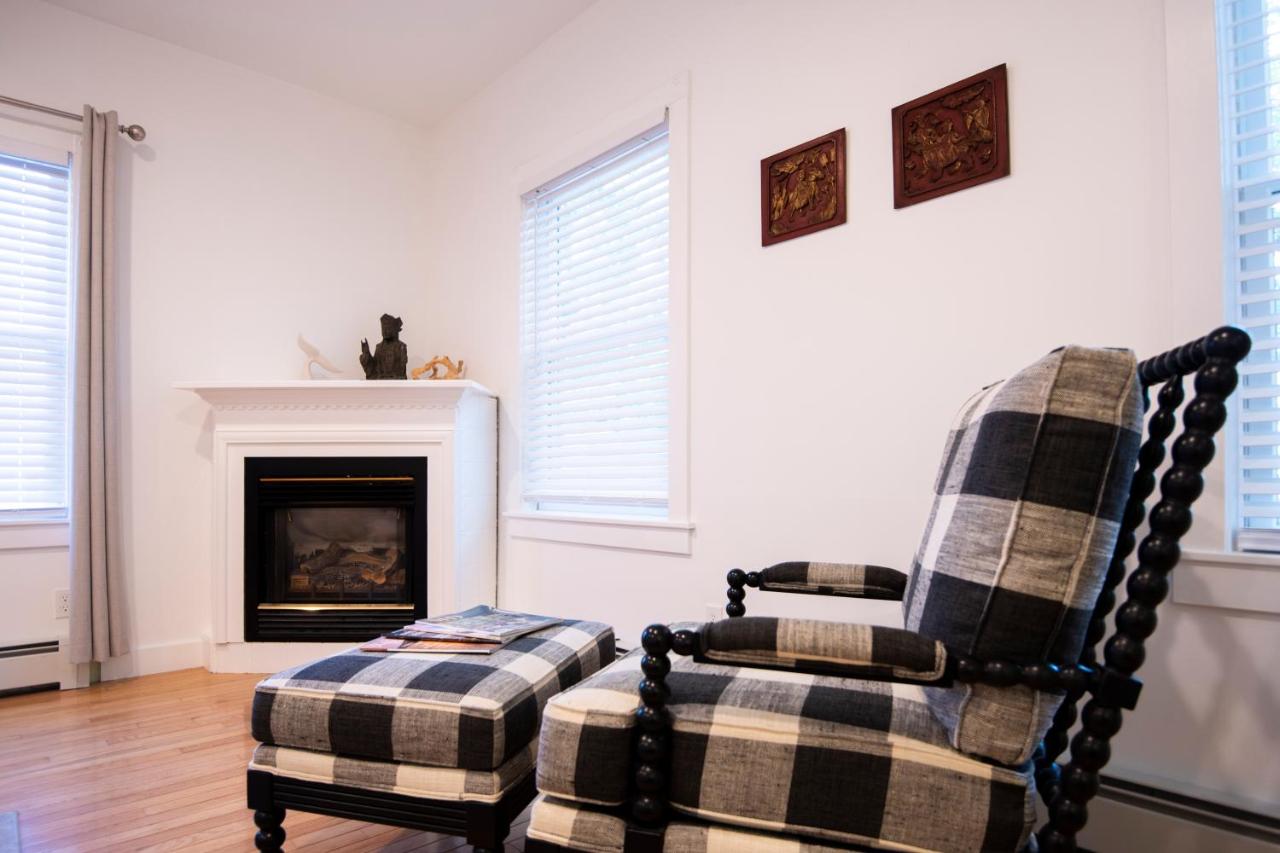  | Sand Bar Cottage Inn