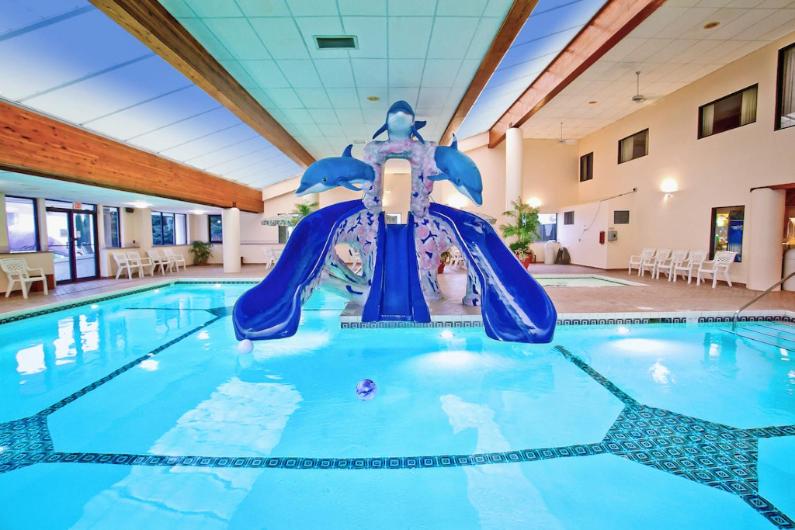 | Grand Marquis Waterpark Hotel & Suites