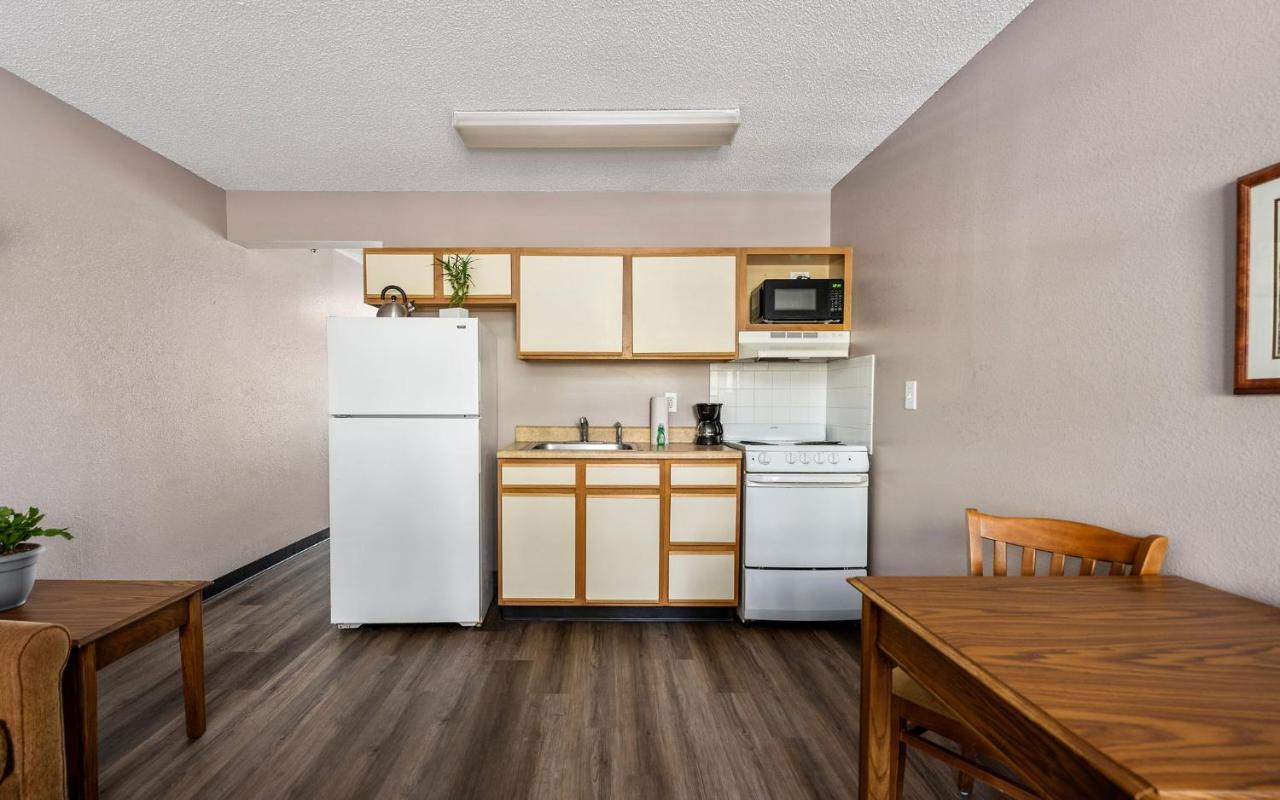 | Affordable Suites