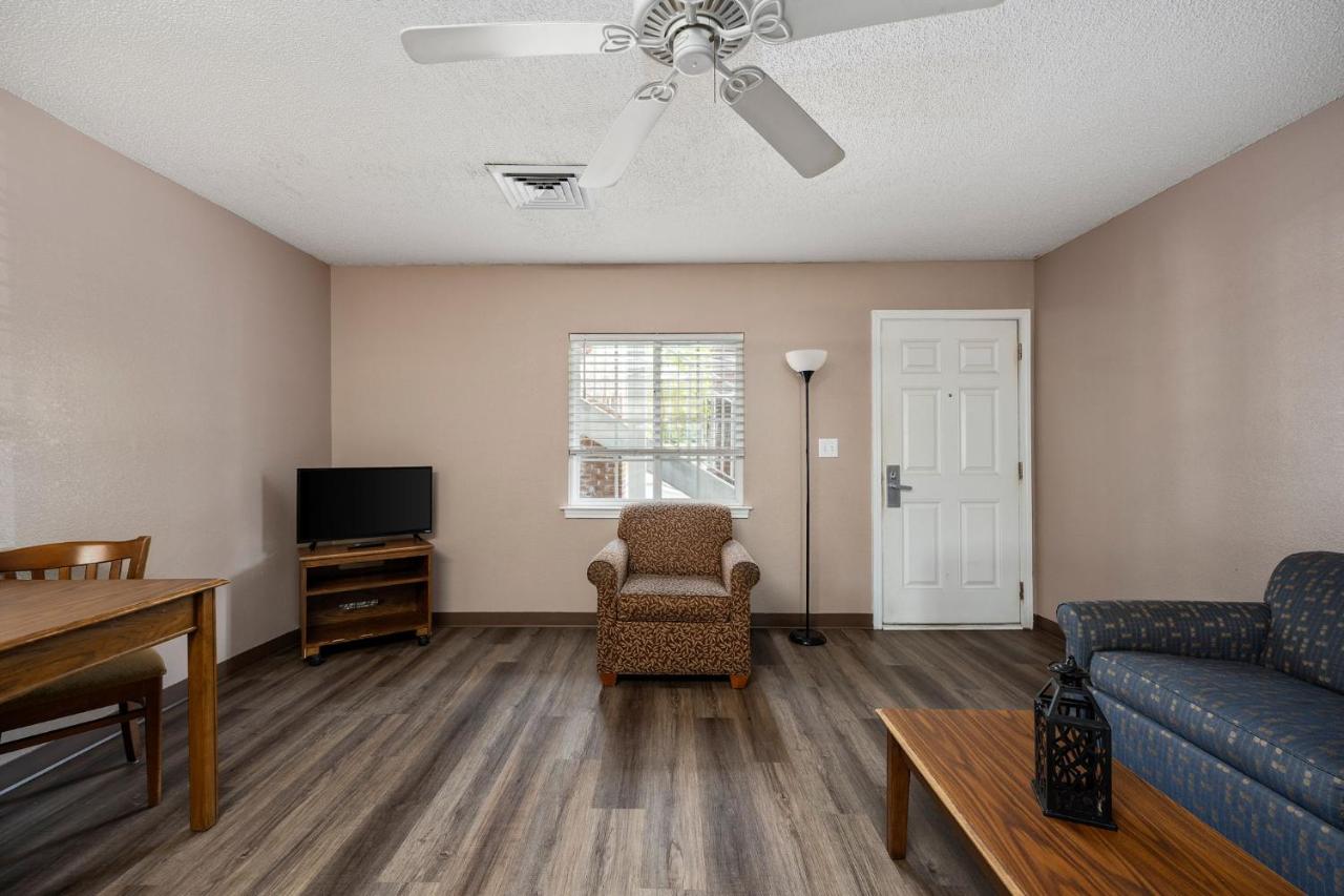 | Affordable Suites