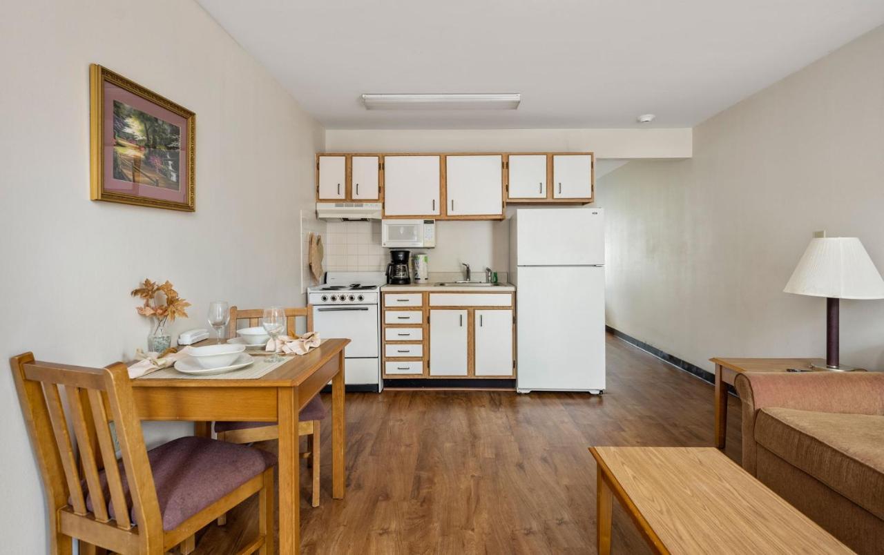 | Affordable Suites Conover / Hickory