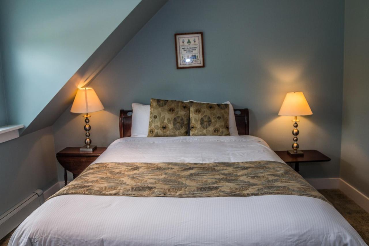 | Cranmore Inn