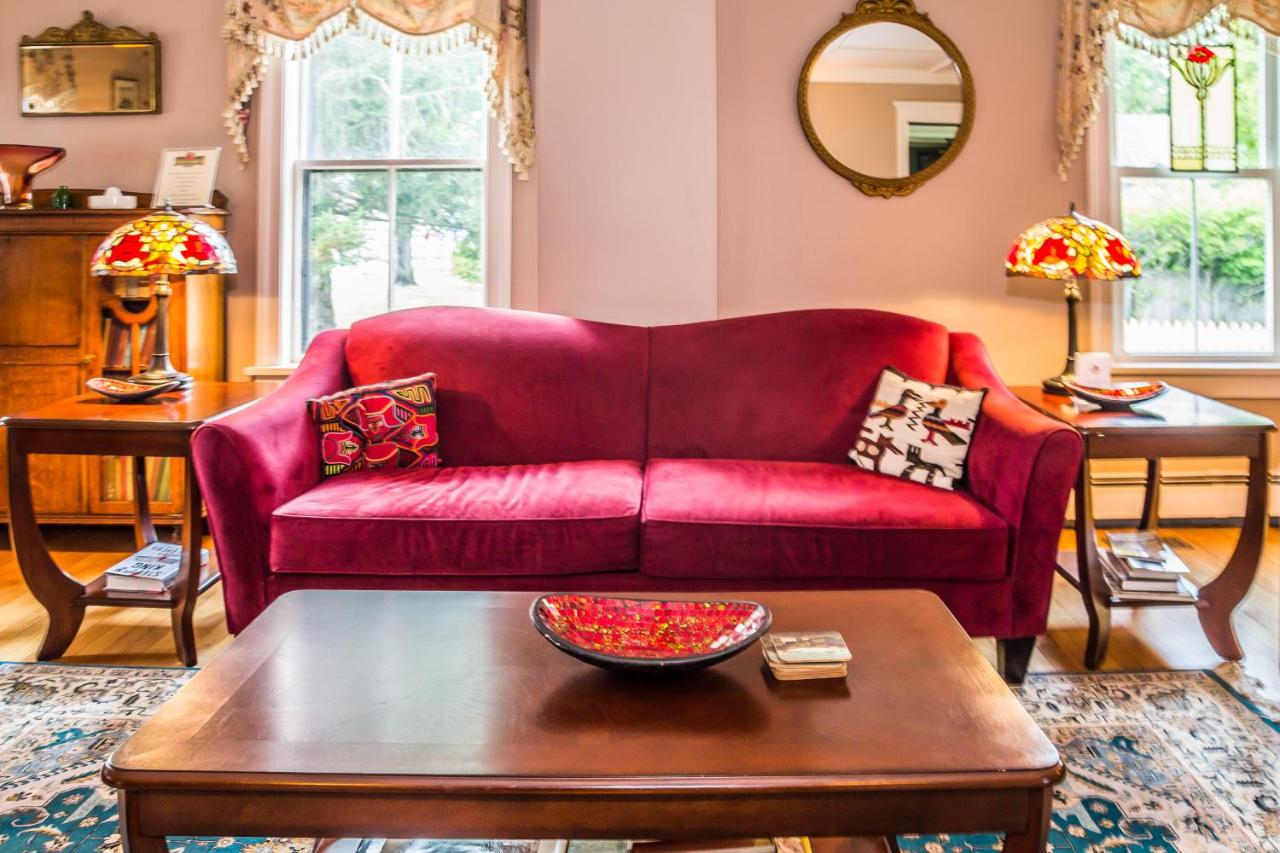 | Cranmore Inn