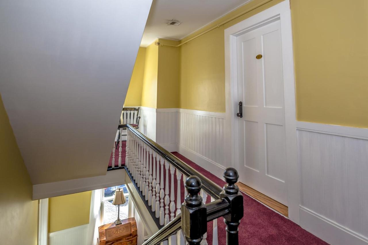 | Cranmore Inn