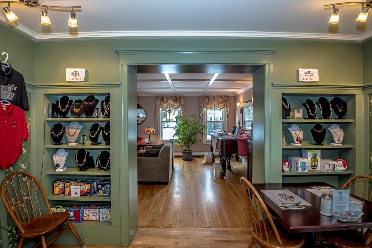 | Cranmore Inn