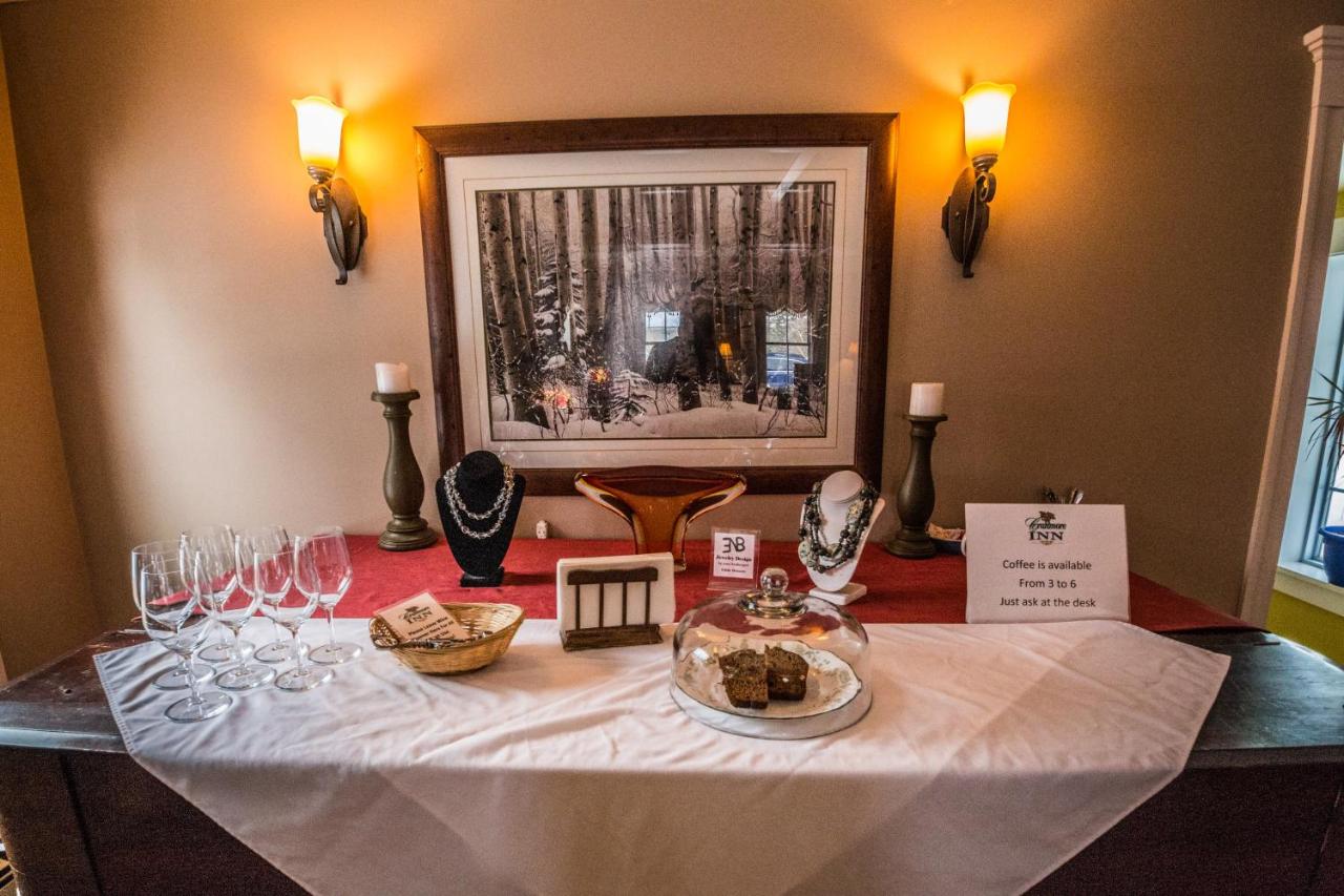 | Cranmore Inn