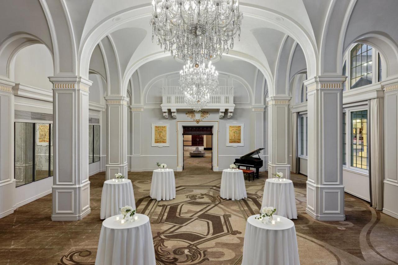 | Omni Severin Hotel