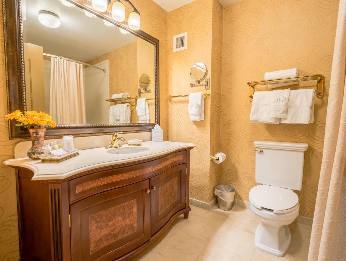 Executive King Suite with Sofa Bed at The Wildwood Hotel