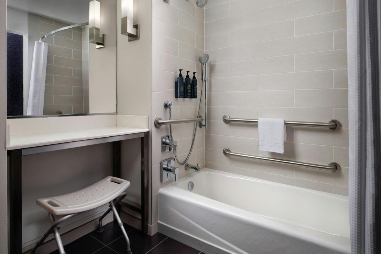 King Suite, 1 Bedroom Suite, 1 King, Alternate bed: sofa bed at Aloft by Marriott El Segundo - Los Angeles Airport