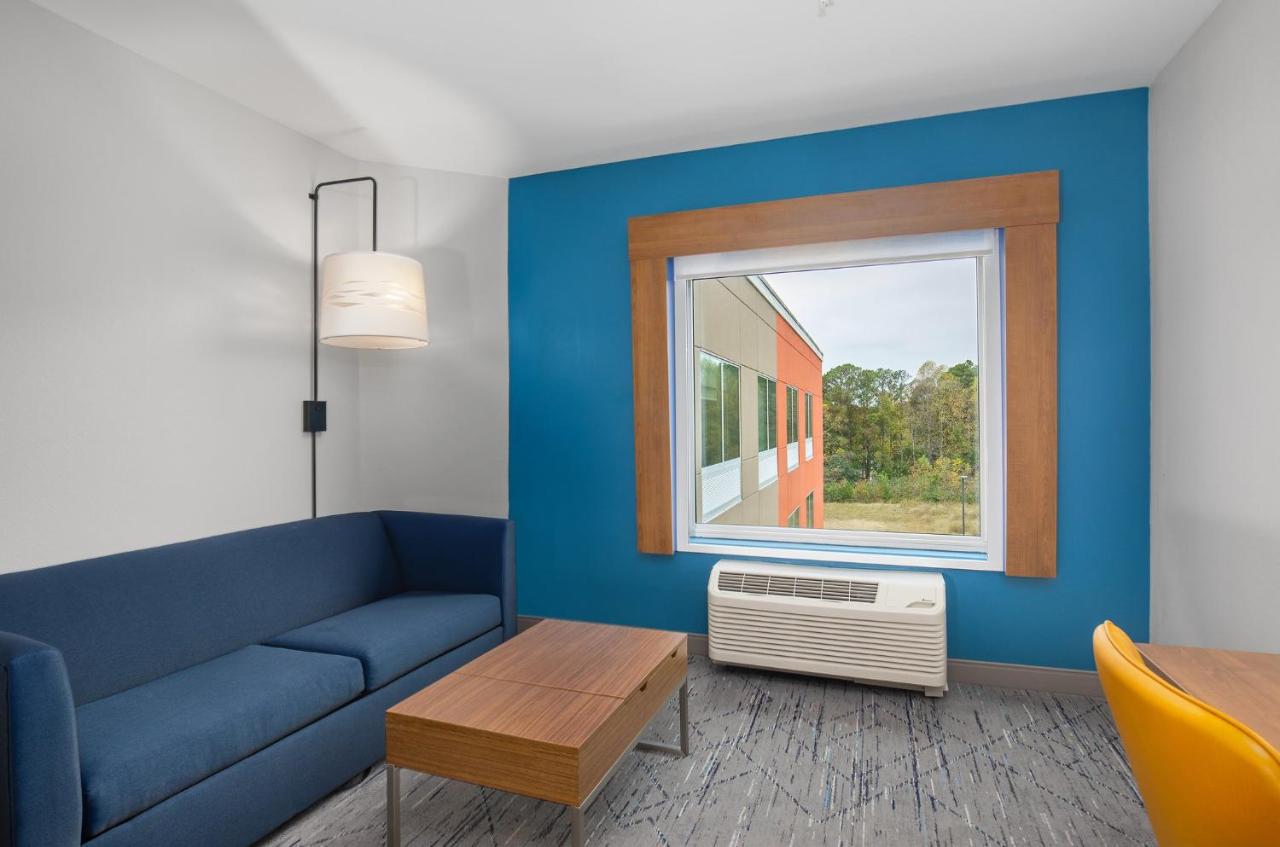 King Suite - Non-Smoking at Holiday Inn Express & Suites Carrollton West by IHG